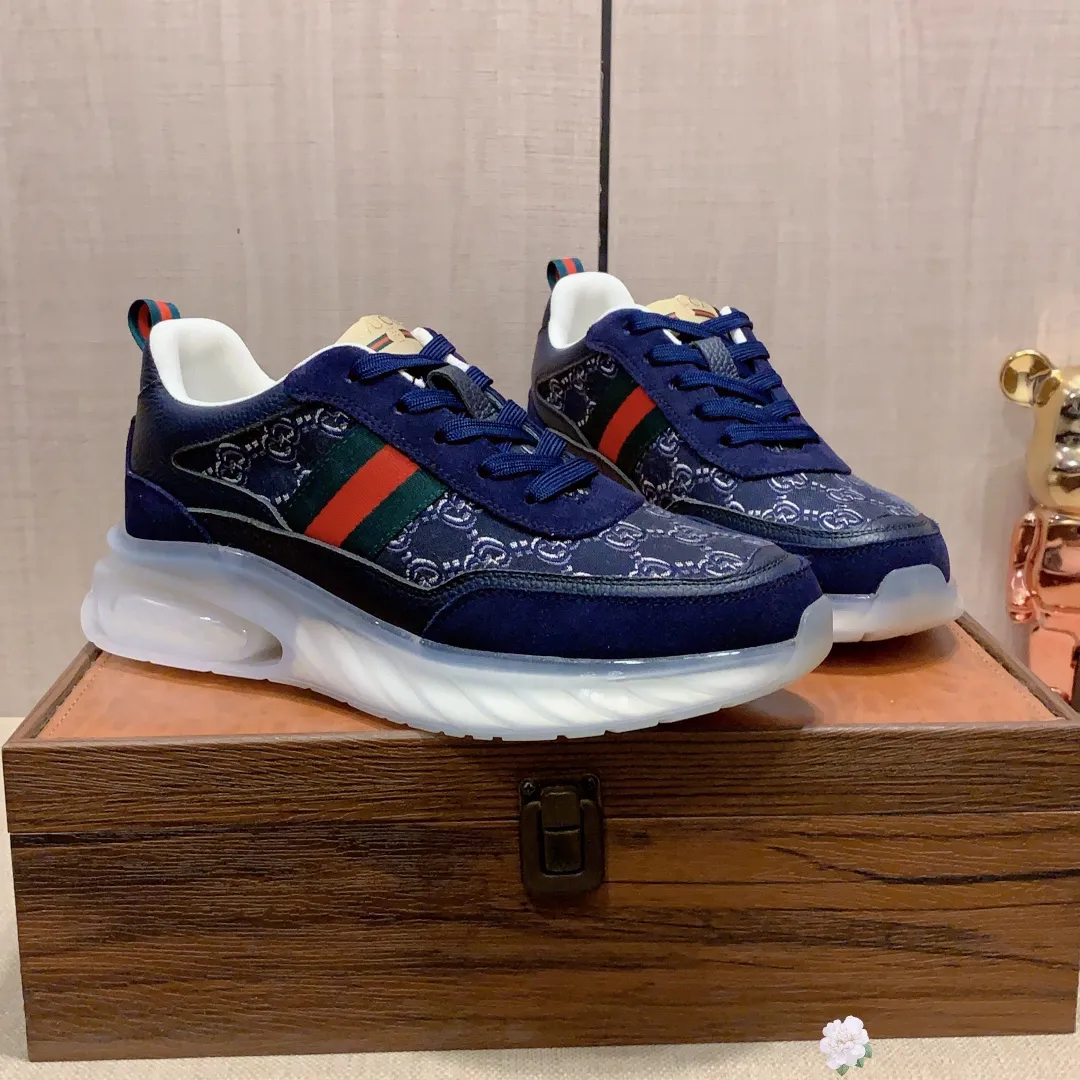 Men's men's shoes💰460💰💰🎩🎩[Lightning][Lightning] "Gucci*" The latest • popular casual shoes, top brand [seduce] luxury ~ purchasing agency, top ~ quality. [Strong] The upper is made of imported breathable cowhide with material ➕ breathable sheepskin feet (•) and fine workmanship. The original stylish and stylish soft rubber wear-resistant and non-slip outsole is light and comfortable on the feet. The real thing looks better when taken in real life. 013: code: 38-44, 4️⃣ colors